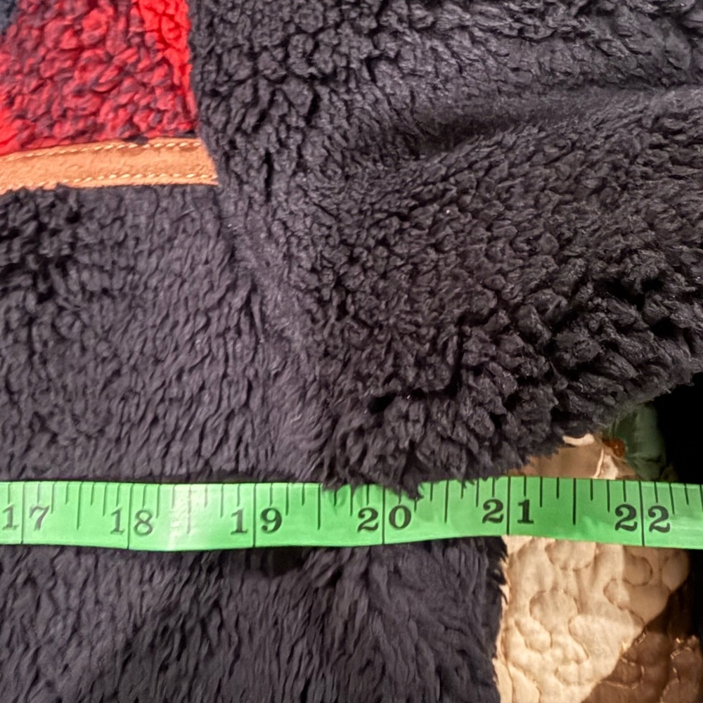 Women's Legendary Whitetails Fuzzy Hide Fleece Pullover L - Picture 7 of 9